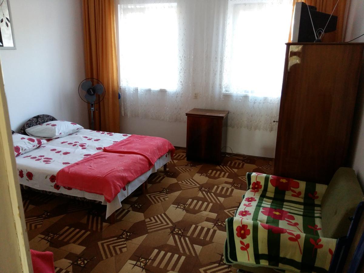 גגרה Guest House U Aleny מראה חיצוני תמונה