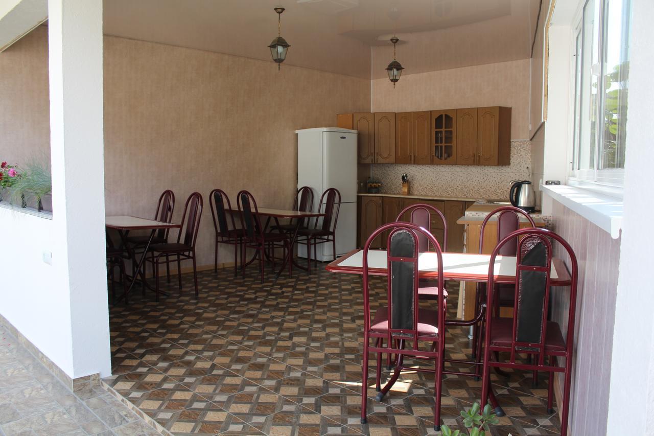 גגרה Guest House U Aleny מראה חיצוני תמונה